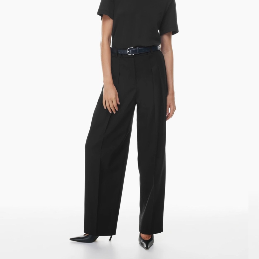 Aritzia babaton asawa pant. New with tags! Size 8